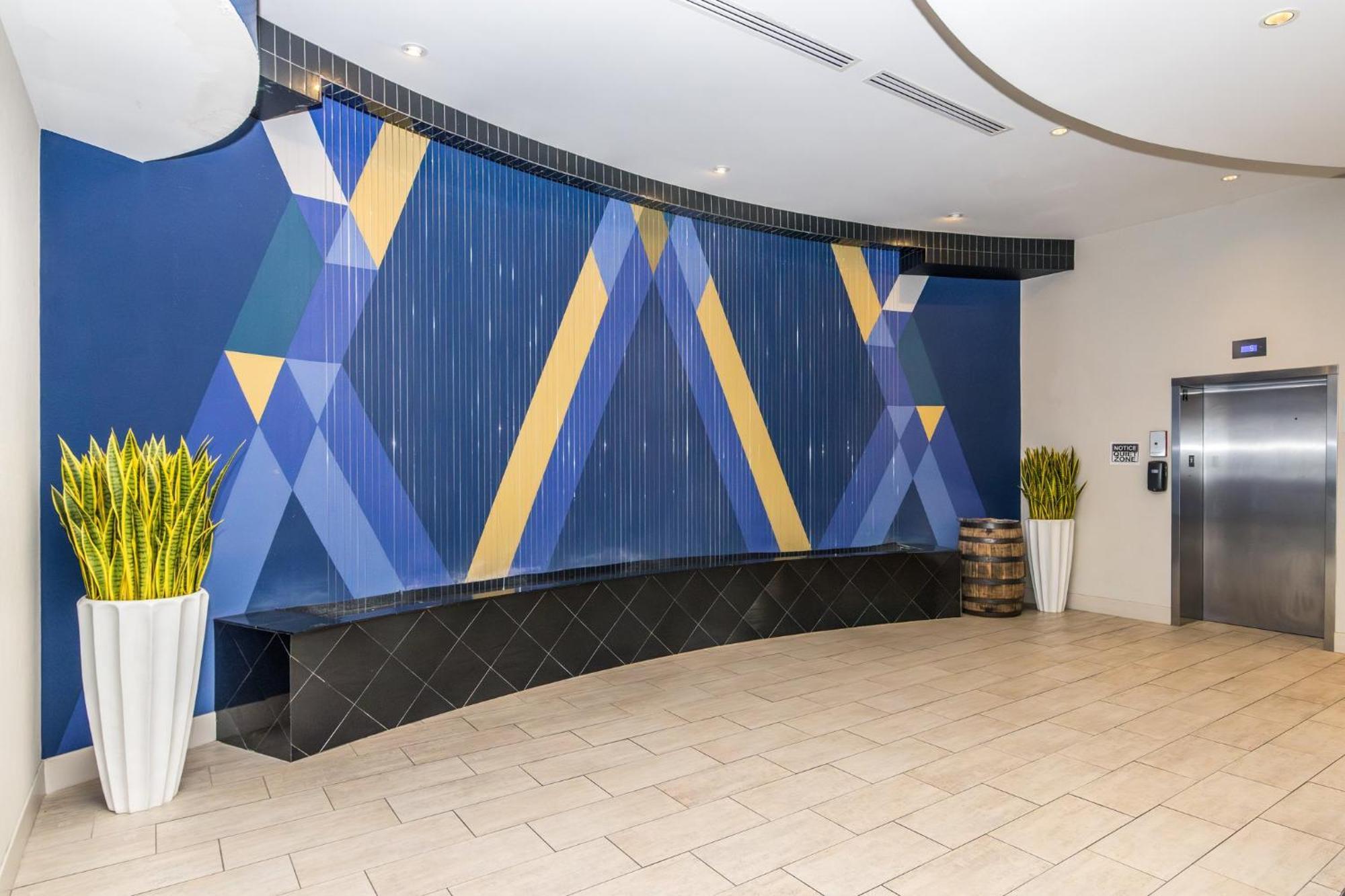 Holiday Inn Express & Suites Downtown Louisville By Ihg Kültér fotó