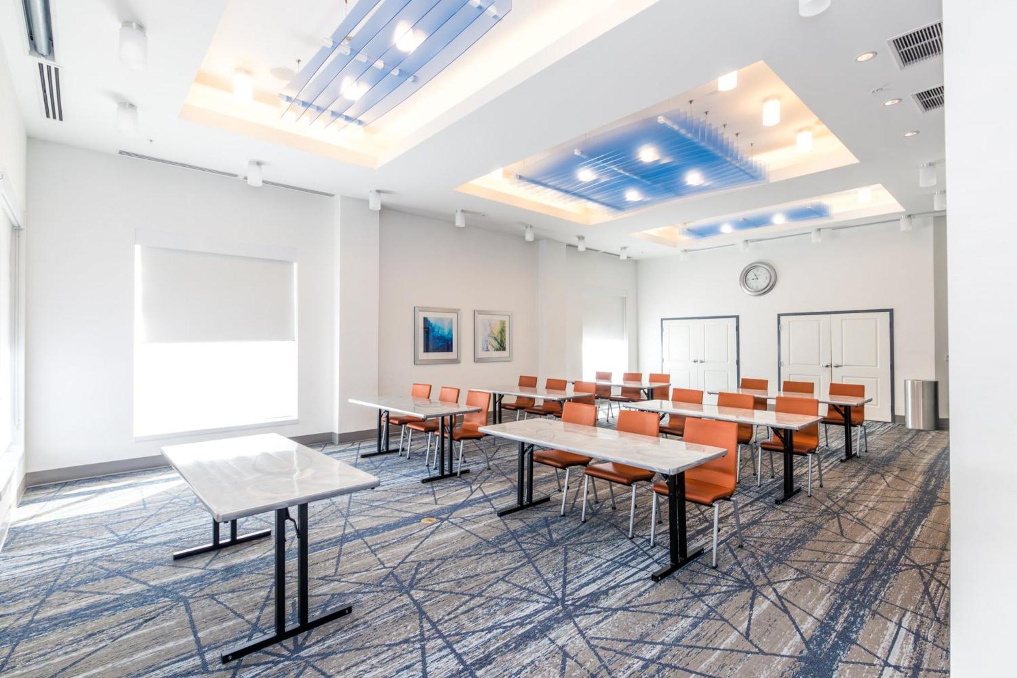Holiday Inn Express & Suites Downtown Louisville By Ihg Kültér fotó